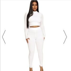 Naked wardrobe ‘Feelin’ oh so tight set’ white L
